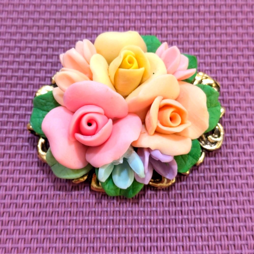Jewelry - Brooch